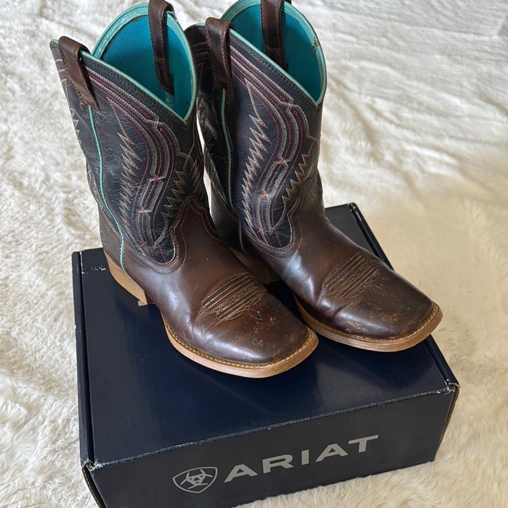 Ariat Brown and Blue Cowboy Boots with Square Toe and Durable Sole